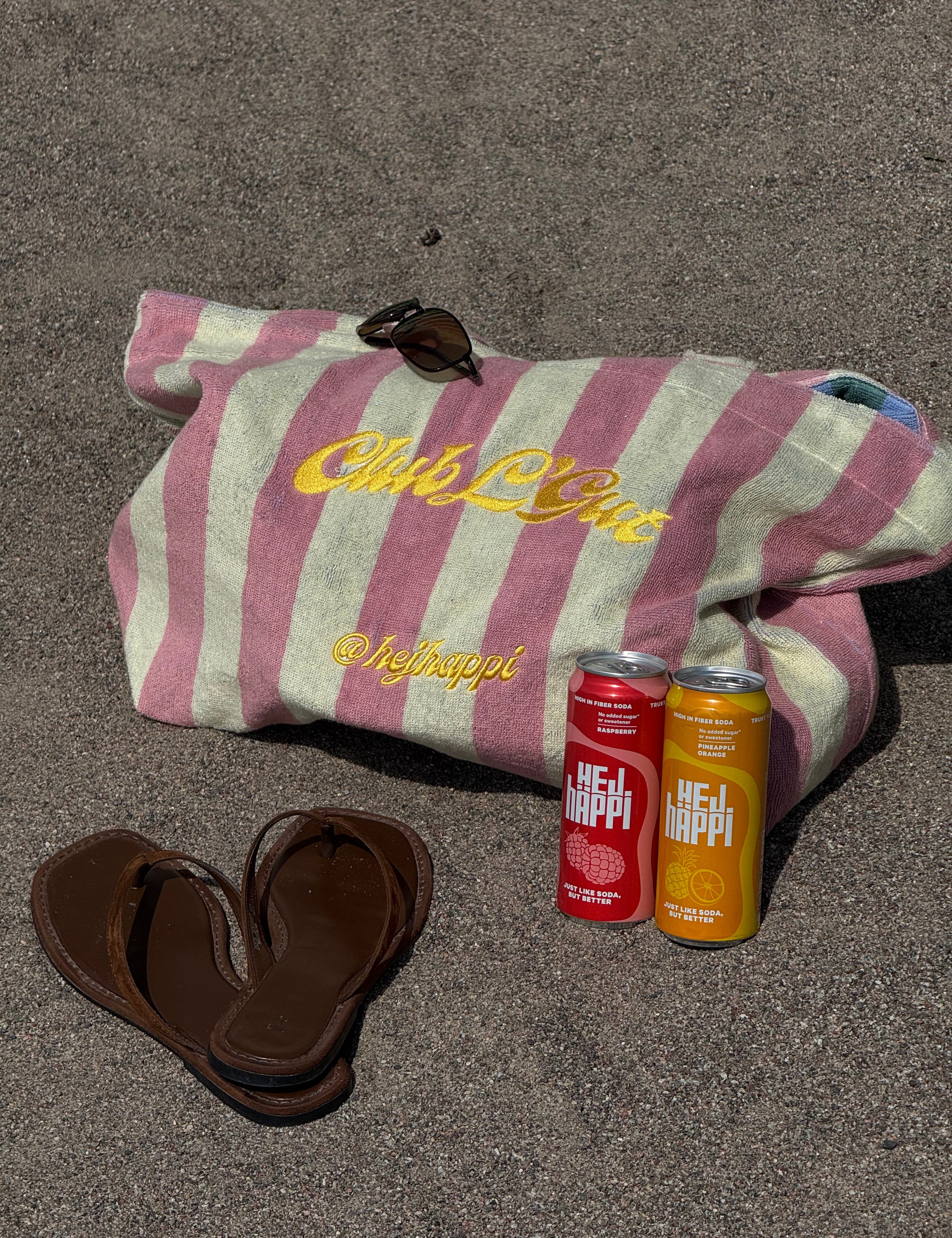 IT'S A CLUB L'GUT SUMMER