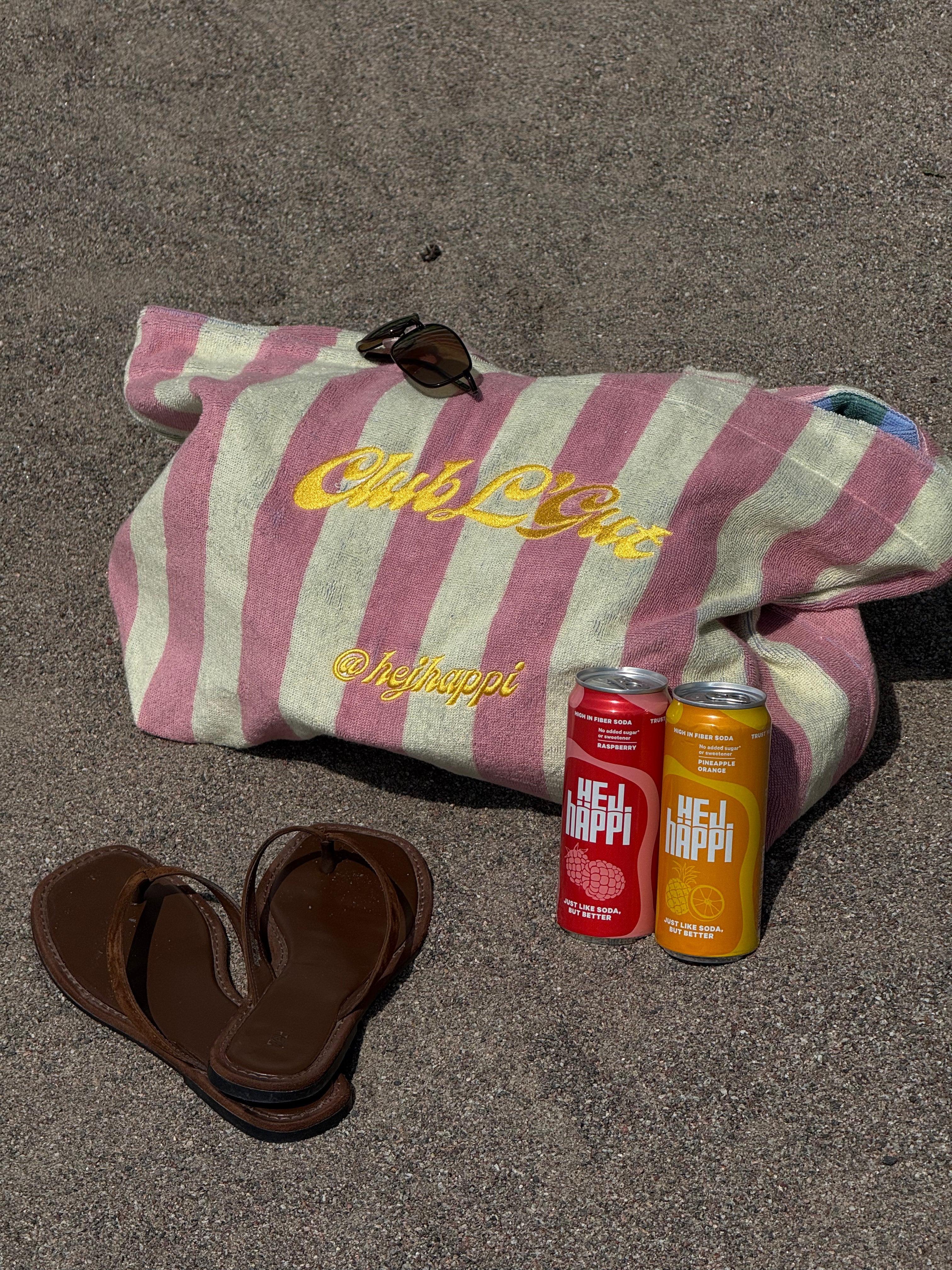 IT'S A CLUB L'GUT SUMMER